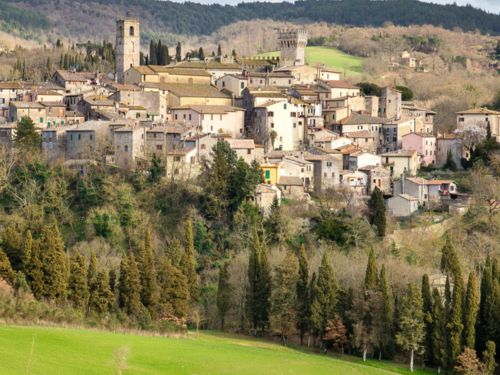 Vista di San Casciano dei Bagni dal colle vicino